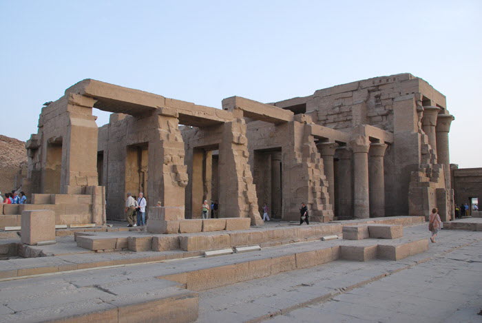 Kom Ombo 7/10